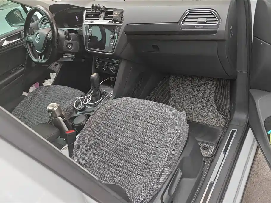 Volkswagen Tiguan 2019 330TSI 4WD Smart Edition фото 8