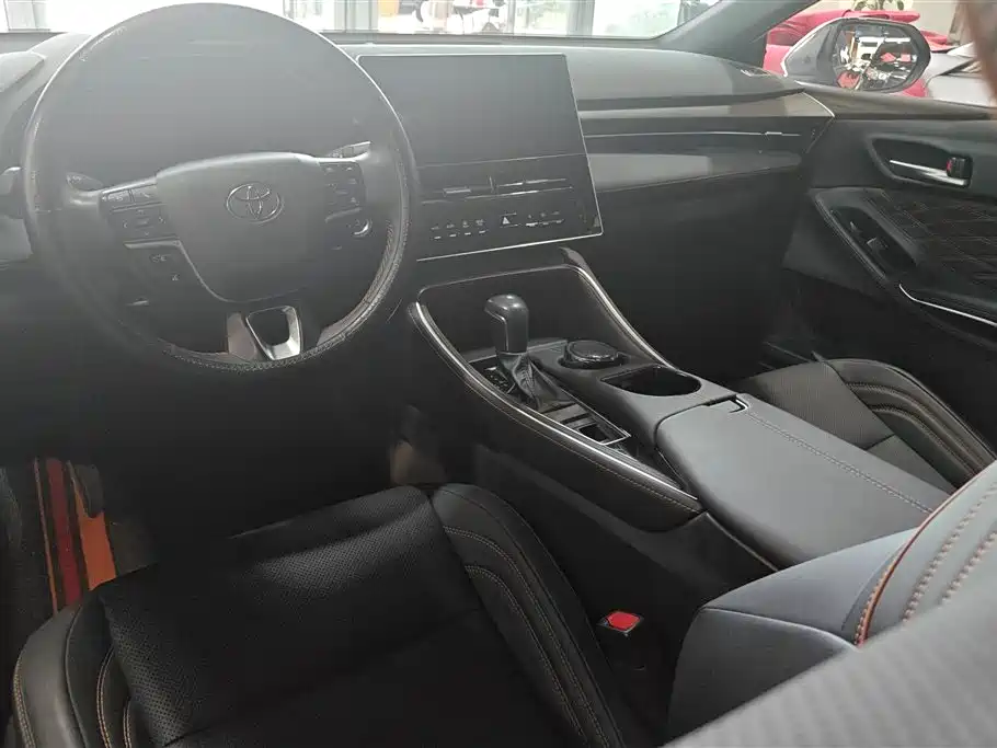 Toyota Avalon 2024 Hybrid 2.0L Luxury Edition фото 12