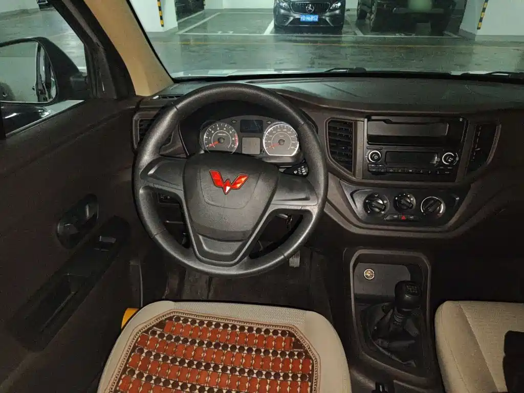 Фото 3 - Wuling Motors Wuling Hongguang V