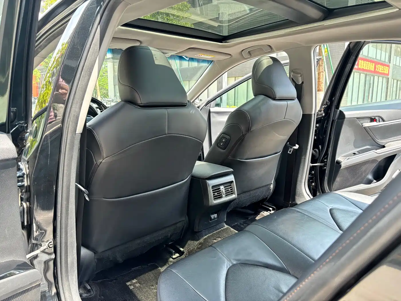 Toyota Camry 2018 2.5G Luxury Edition фото 9
