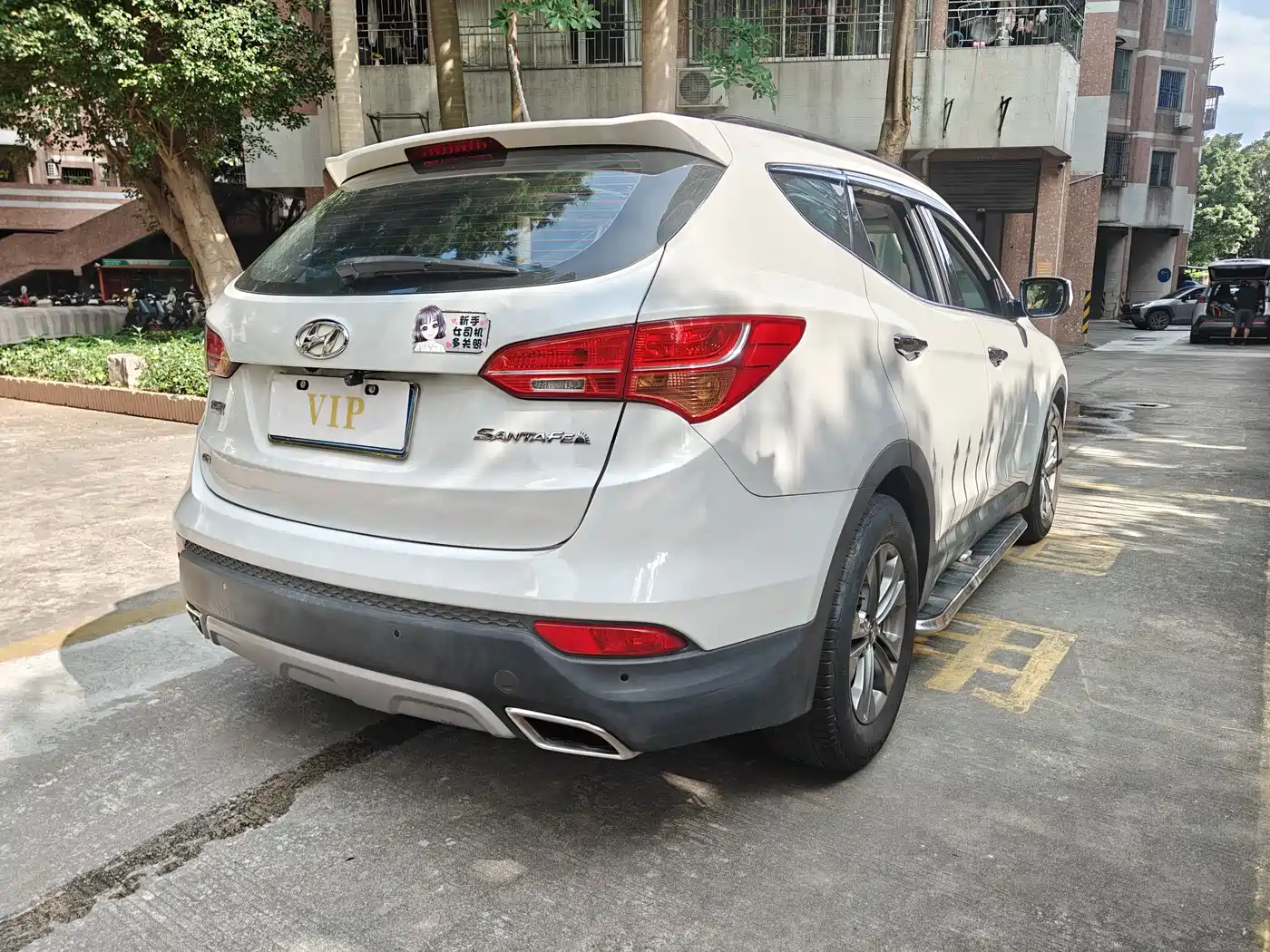 Hyundai Santa Fe 2015 2.4L Automatic 2WD Smart 5-seater фото 4