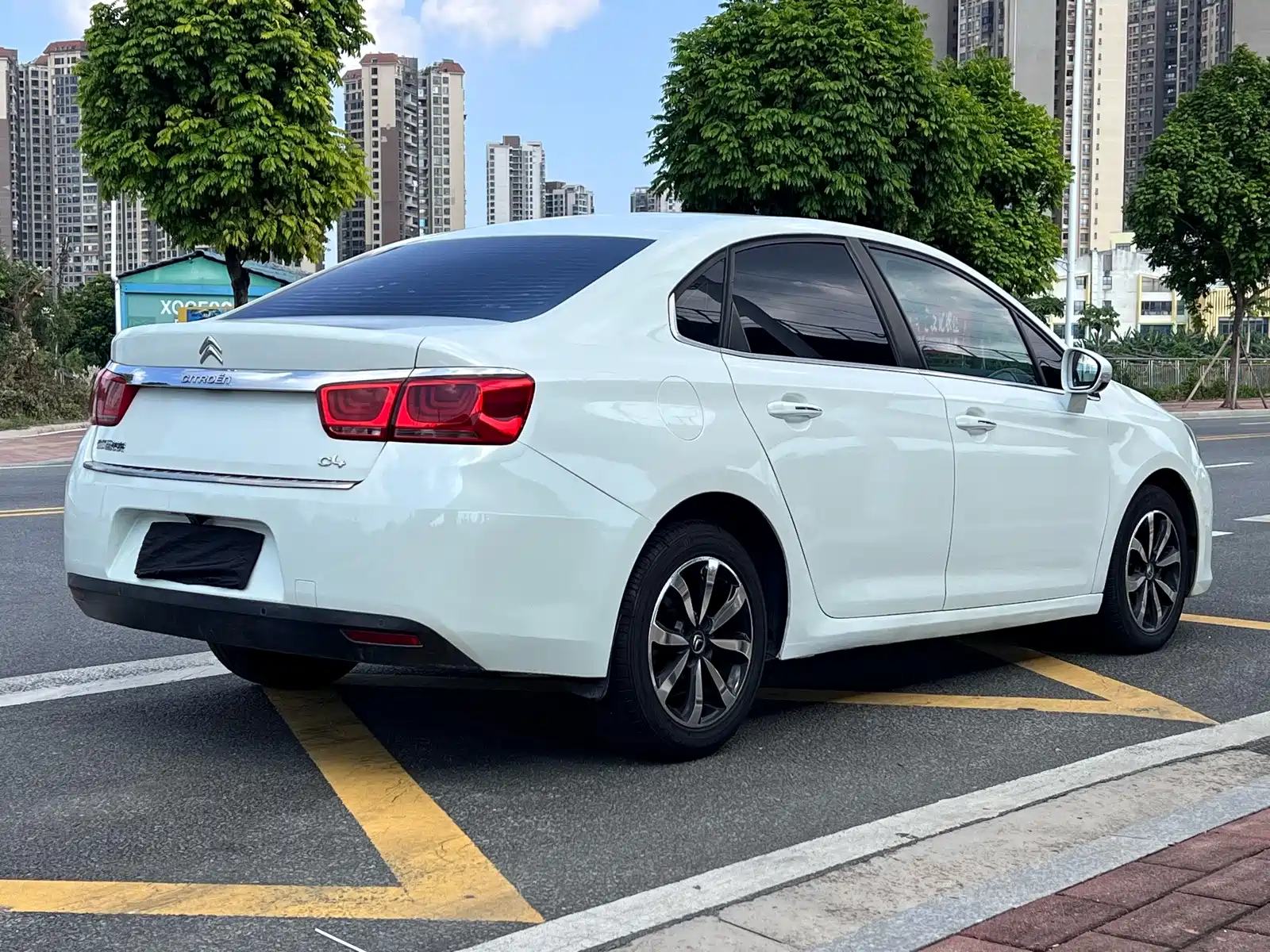 Photo 7 - Citroën C4 C-Quatre