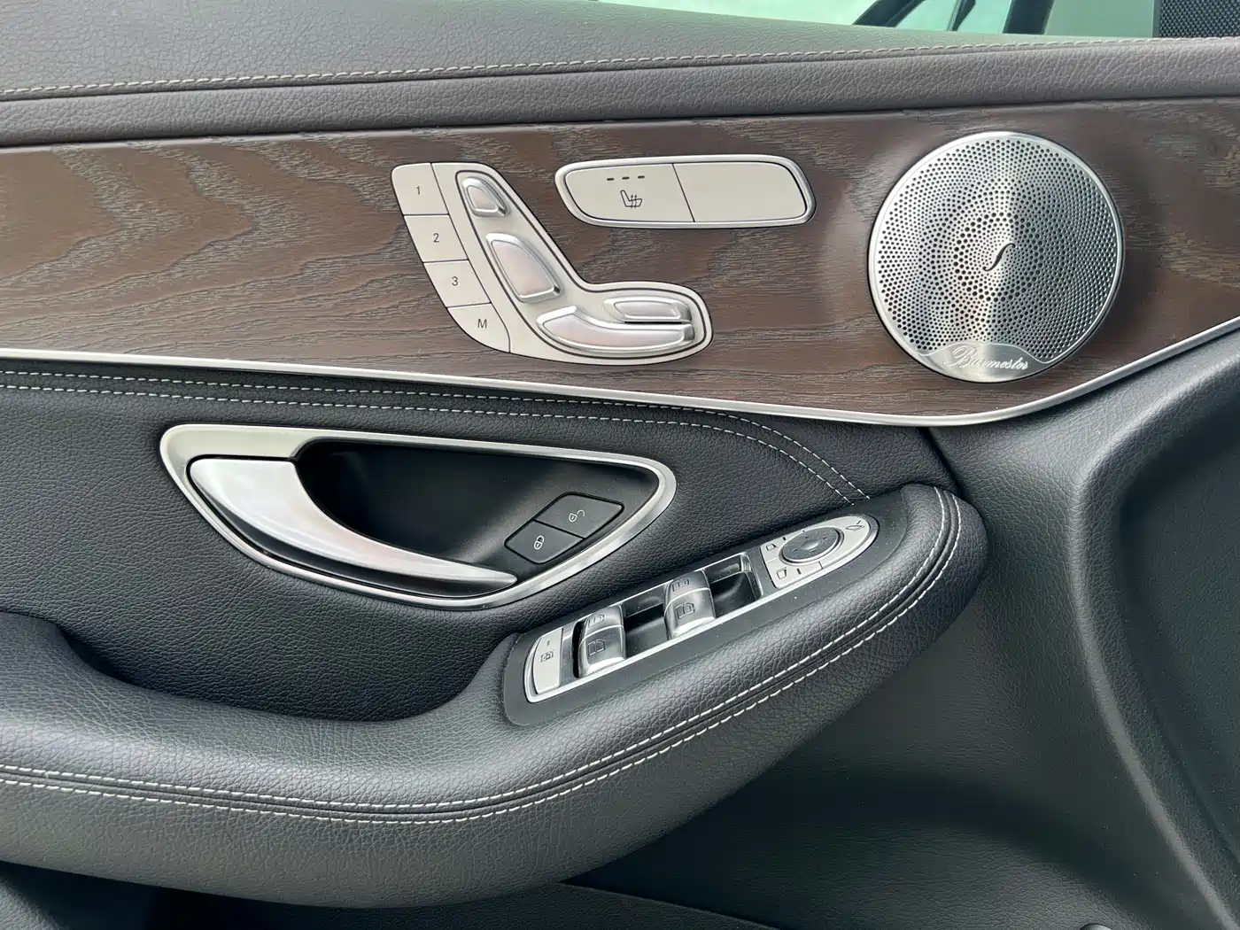 Mercedes-Benz GLC 2019 GLC 300 L 4MATIC Dynamic фото 4