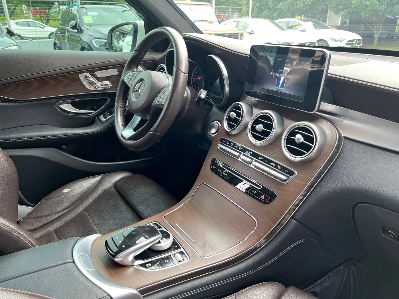 Mercedes-Benz GLC 2019 GLC 300 L 4MATIC Dynamic фото 7
