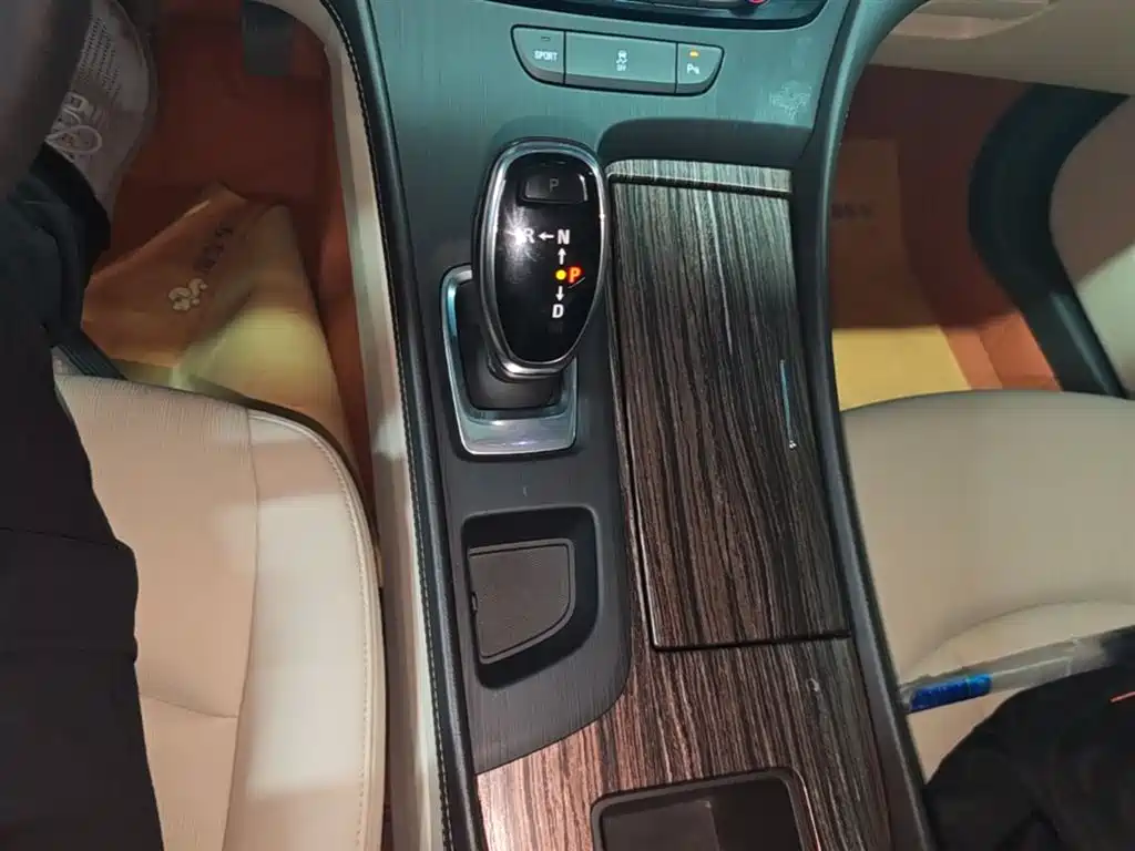 Buick LaCrosse 2019 28T Elite Edition фото 14