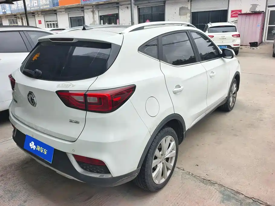 MG ZS 2017 2017 1.5L Manual Premium Internet Edition