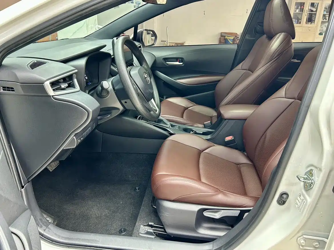 Toyota Levin 2022 185T CVT Luxury Edition фото 8