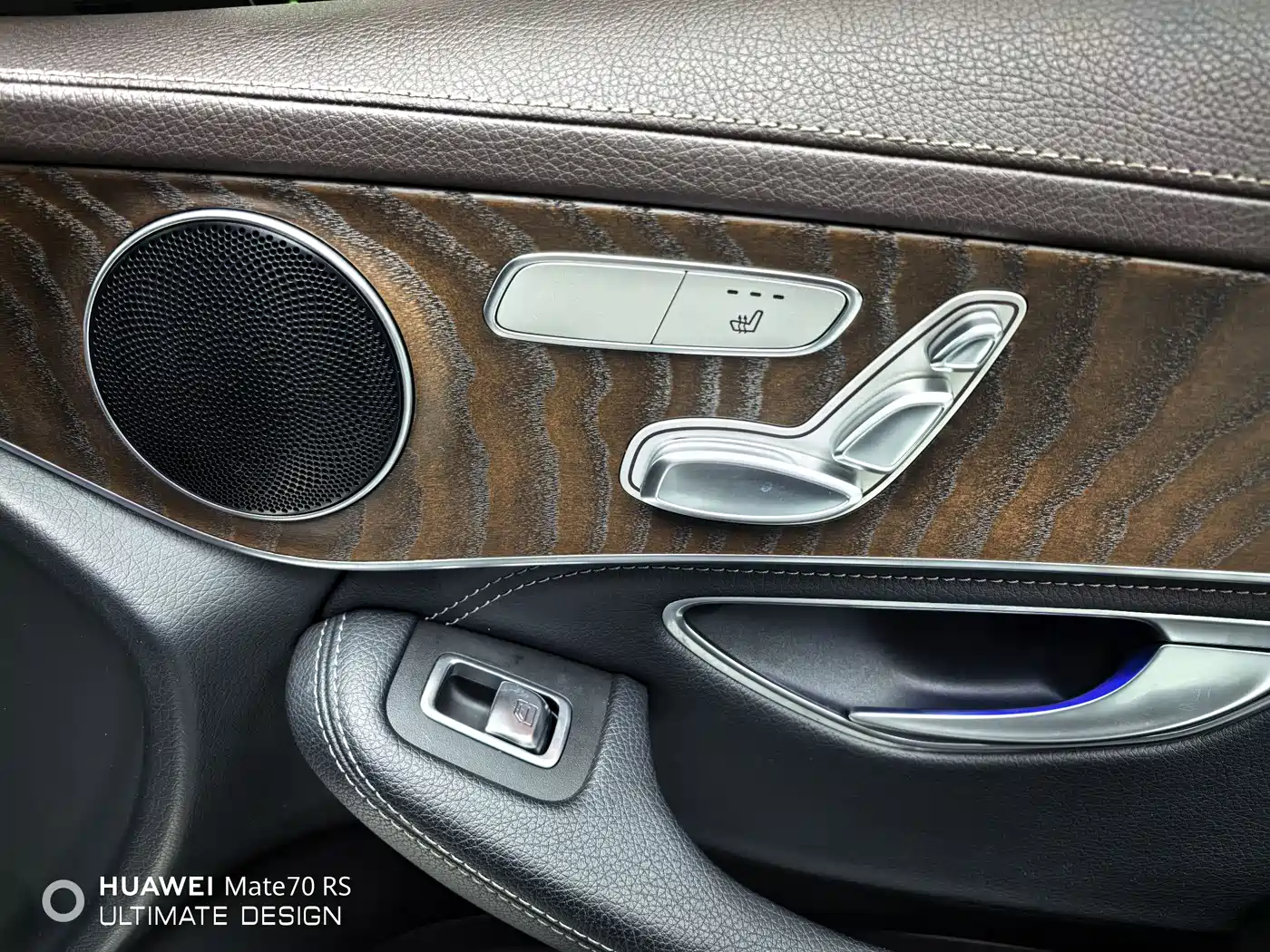 Mercedes-Benz GLC 2020 Facelift GLC 300 L 4MATIC Dynamic фото 12