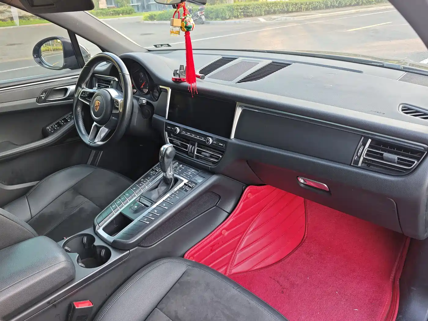 Porsche Macan 2018 Macan 2.0T фото 8