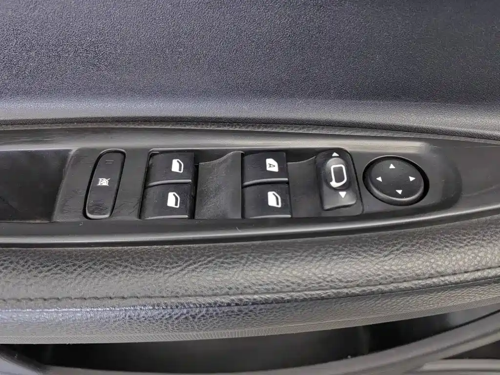 Citroën C-Quatre 2014 2013 Model Sedan 2.0L Manual Comfort Style