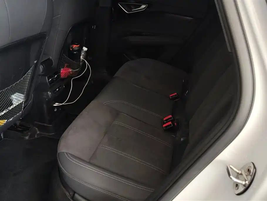 Audi Q4 e-tron 2023 50 e-tron quattro Creation Edition фото 11