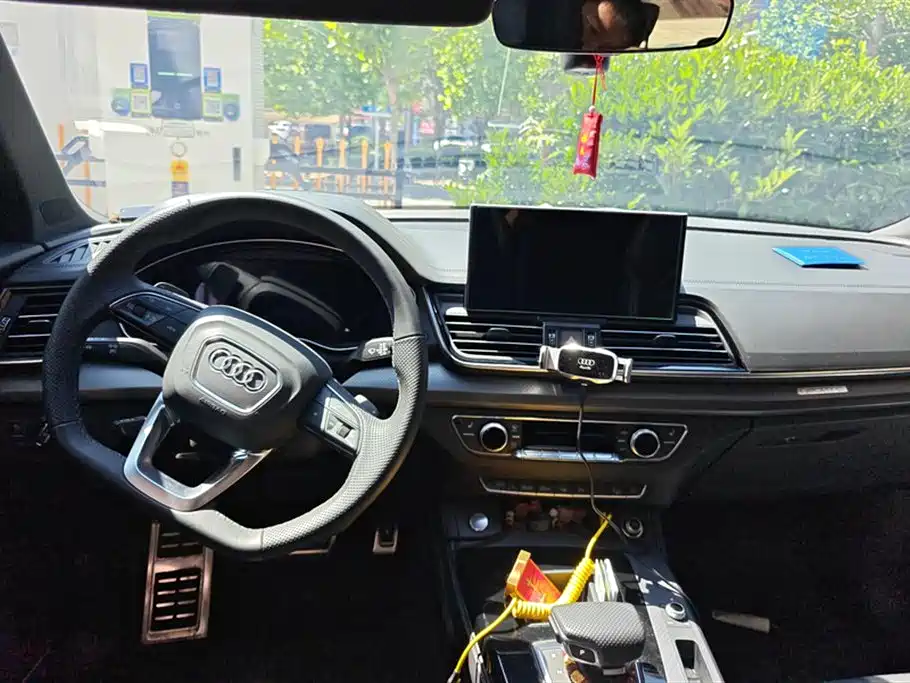 Audi Q5L 2024 Model 45 TFSI Luxury Dynamic фото 12