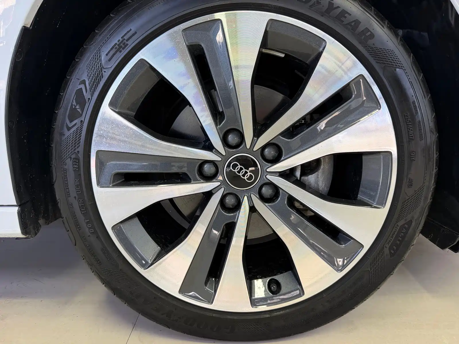 Фото 17 - Audi A3
