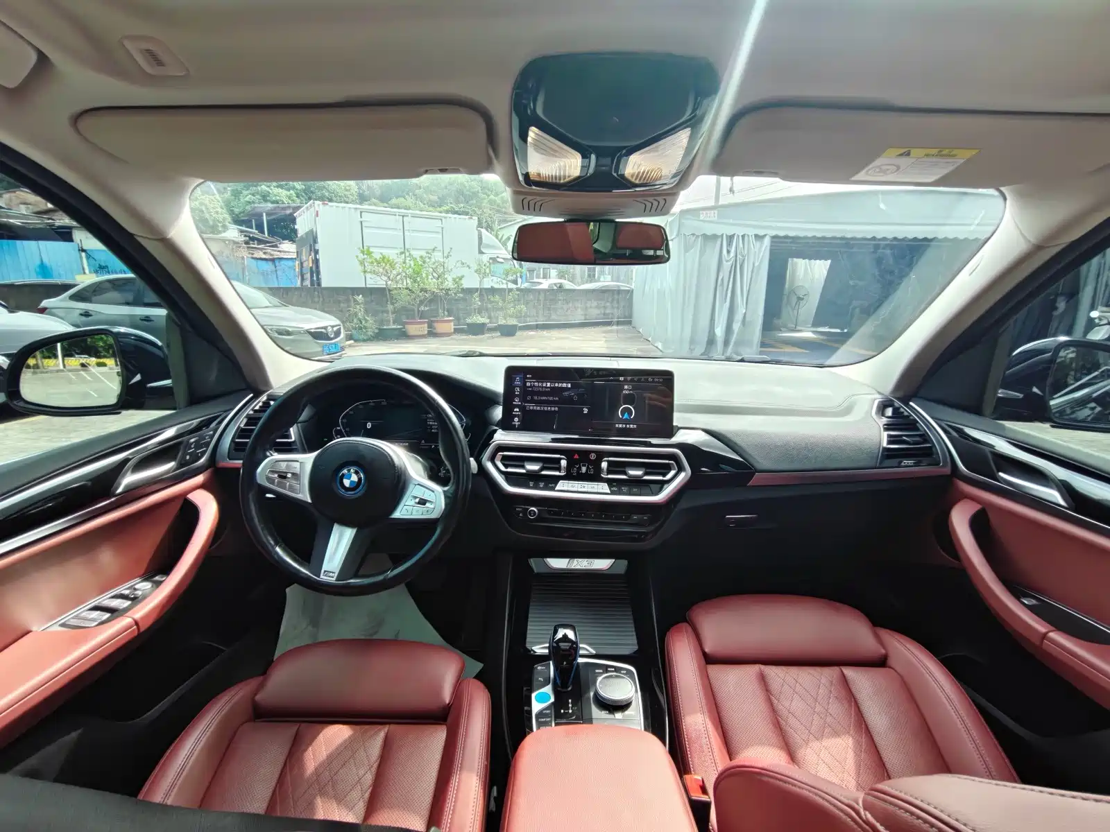 Фото 13 - BMW iX3
