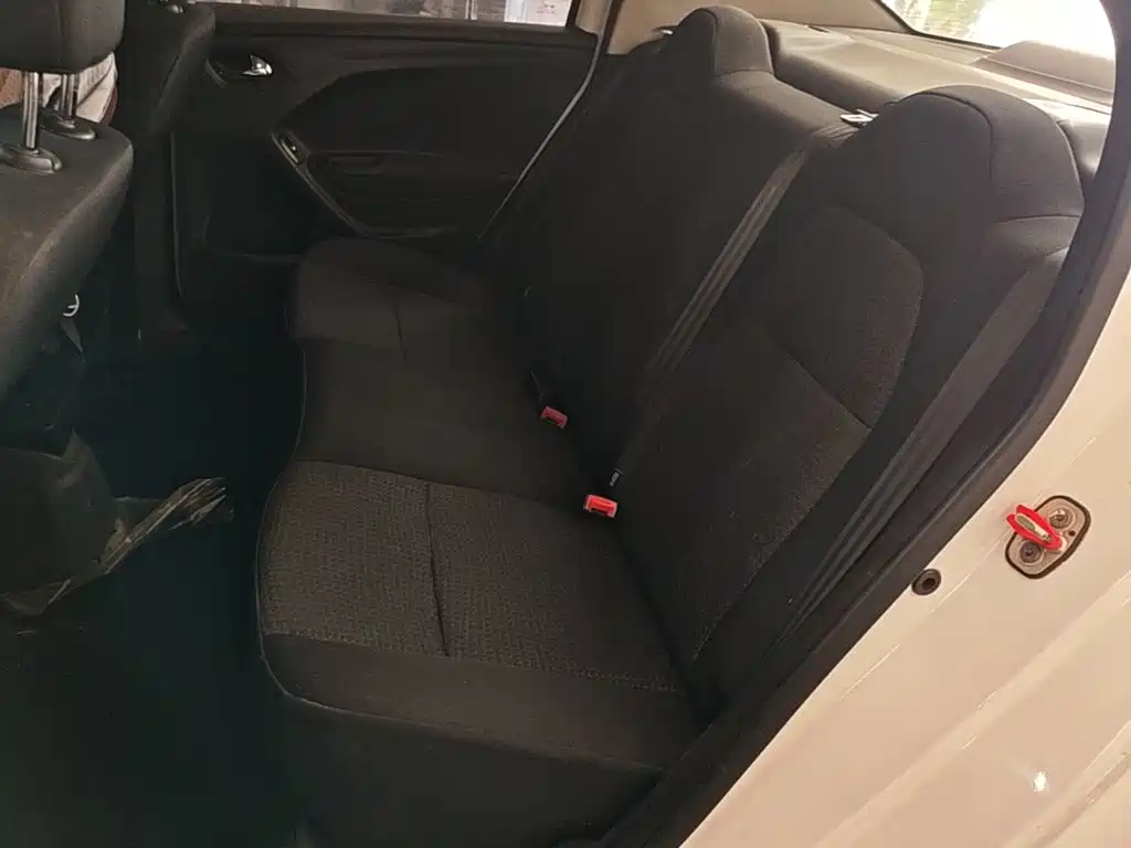 Peugeot 301 2016 2016 1.6L Manual Comfort Edition