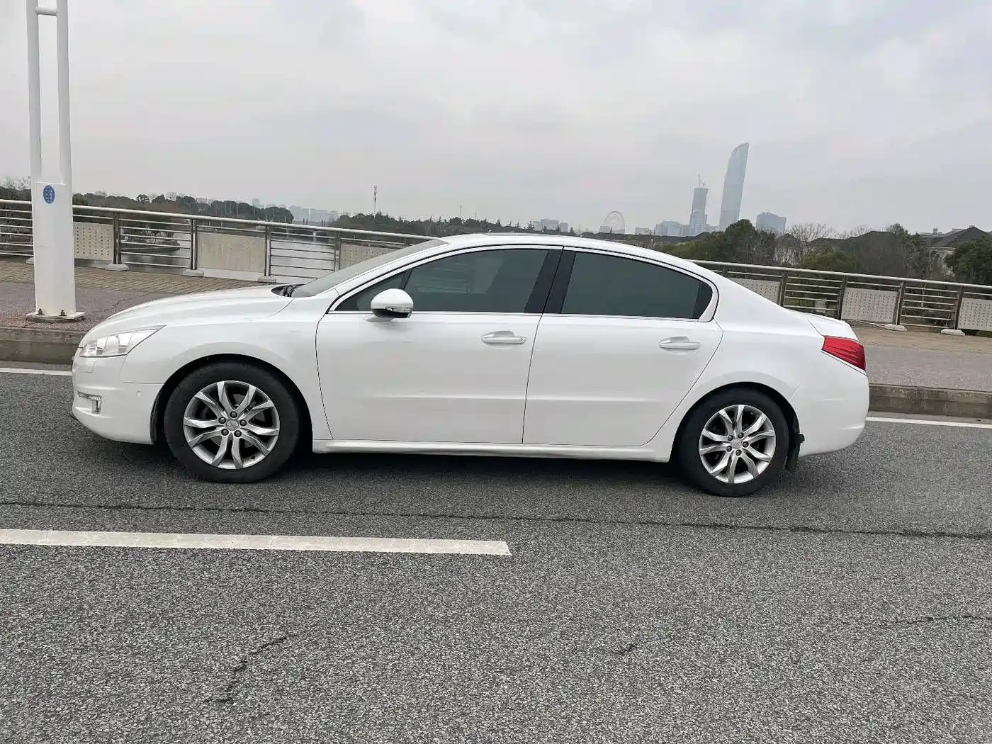 Peugeot 508 2013 2.3L Roland Garros Edition фото 10