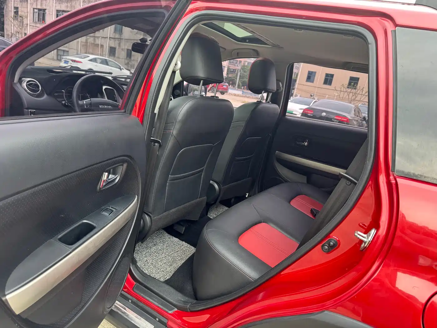 Haval H1 2017 Red Label 1.5L AMT Luxury фото 9