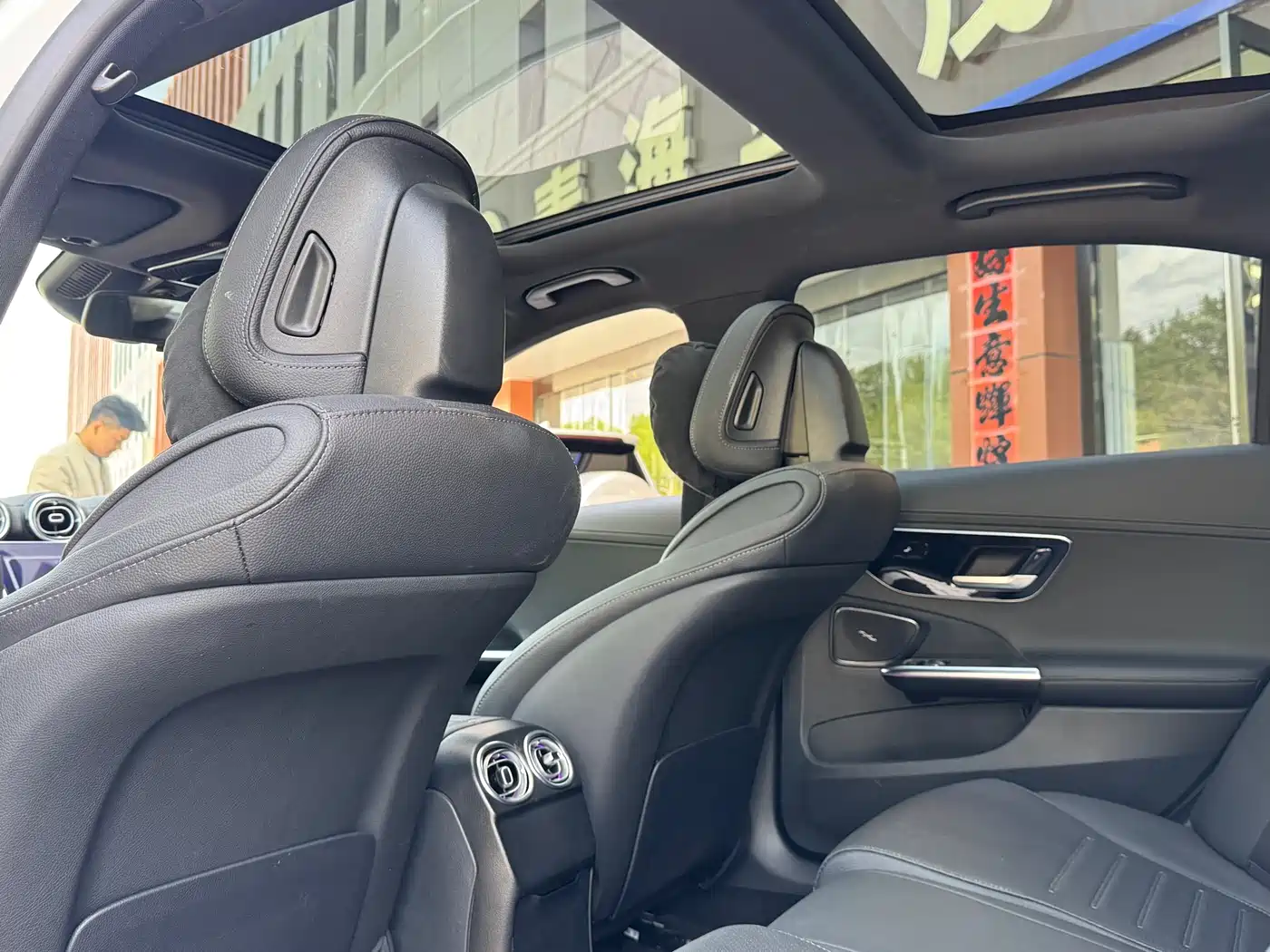 Mercedes-Benz C-Class 2024 C 260 L фото 11