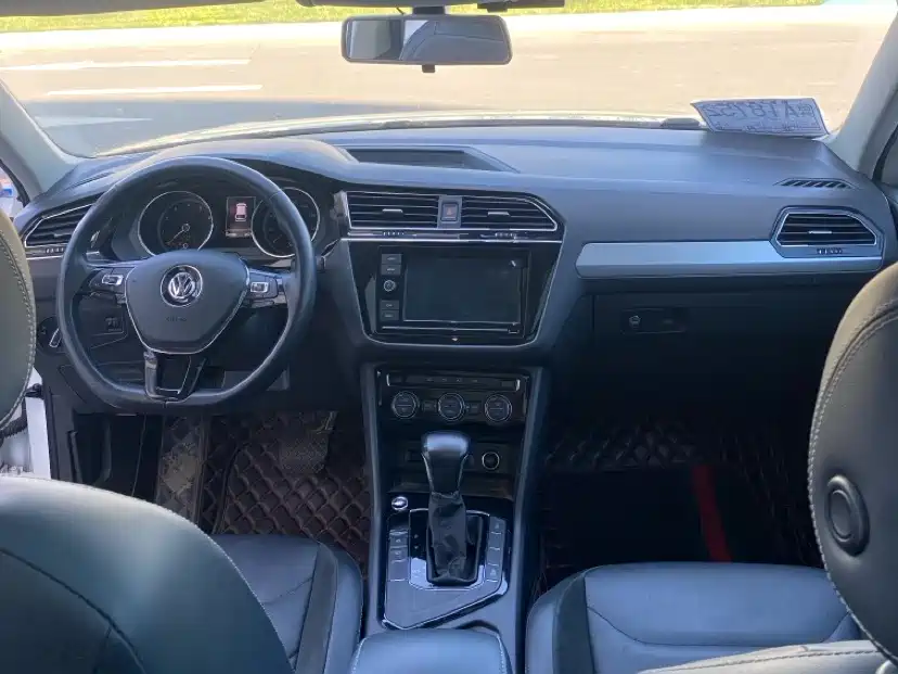 Volkswagen Tiguan L 2019 330TSI Automatic 2WD Panorama Comfort Edition China VI фото 10