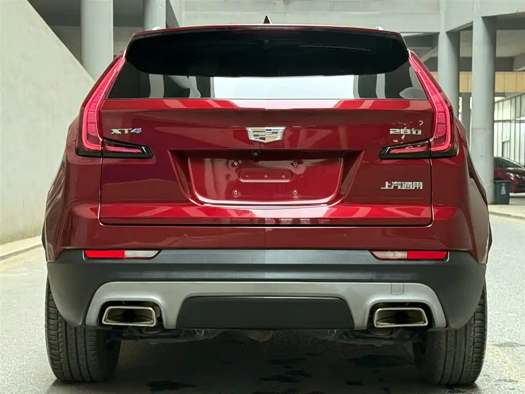 Cadillac XT4 2018 28T FWD Leading Edition фото 4