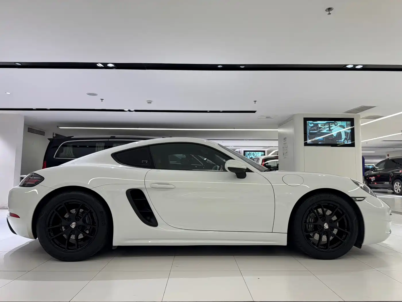 Porsche 718 2020 Cayman 2.0T фото 13