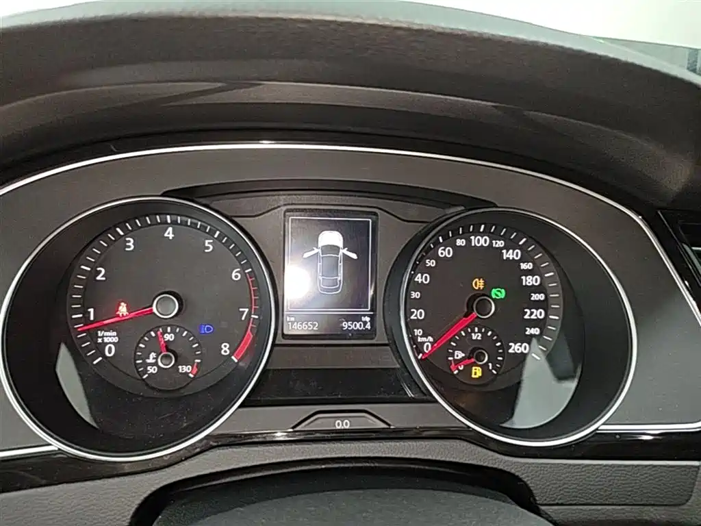 Volkswagen Magotan 2018 330TSI DSG Luxury фото 12