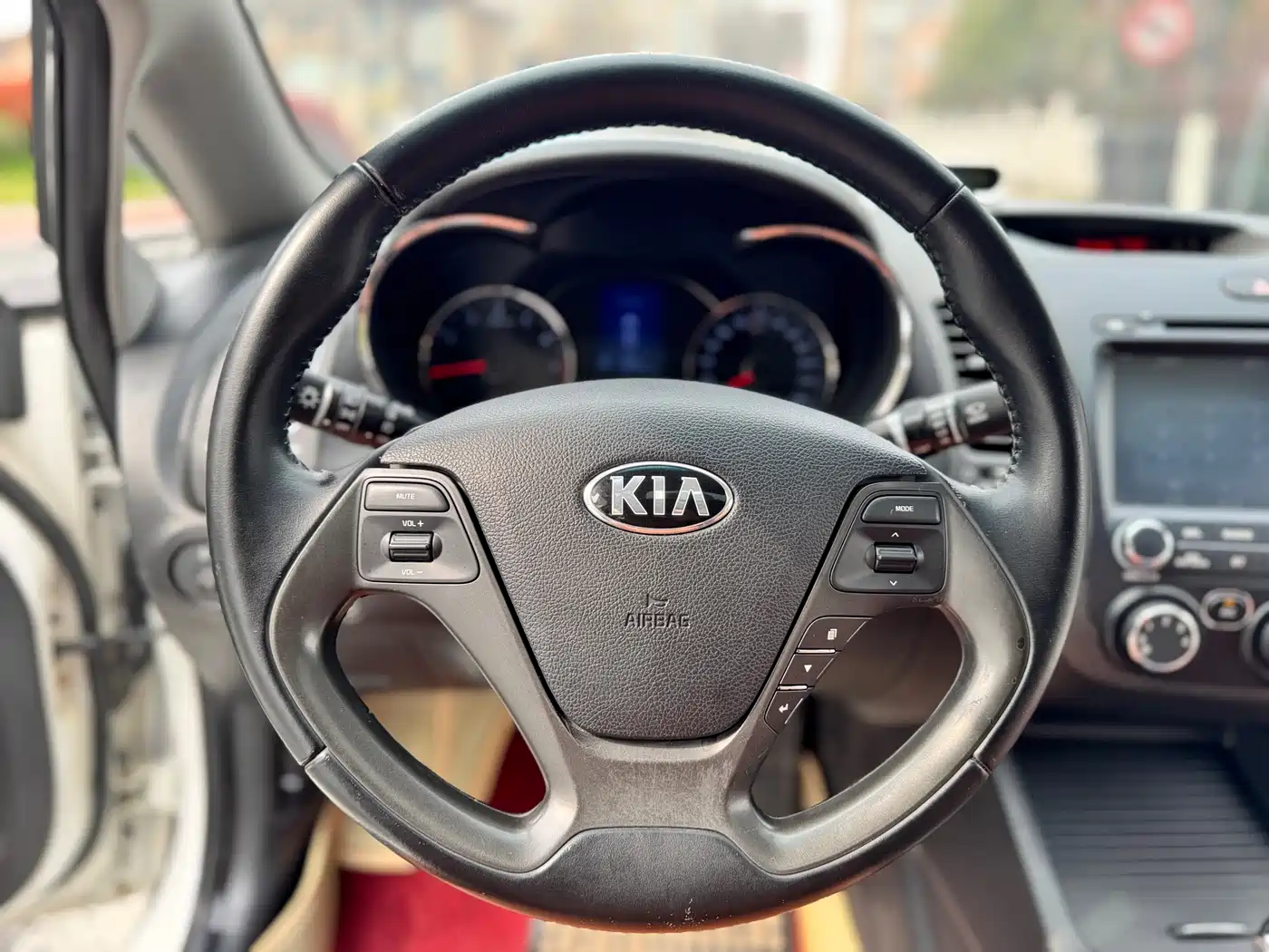 Kia K3 2015 1.6L Automatic GLS фото 13