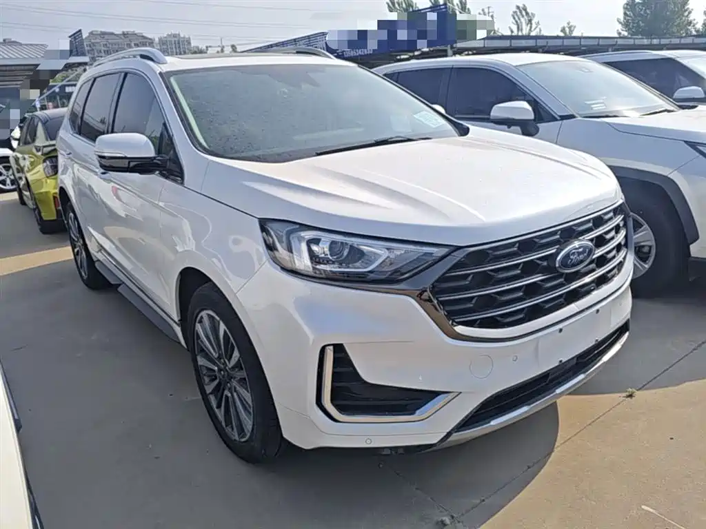 Фото 4 - Ford Edge