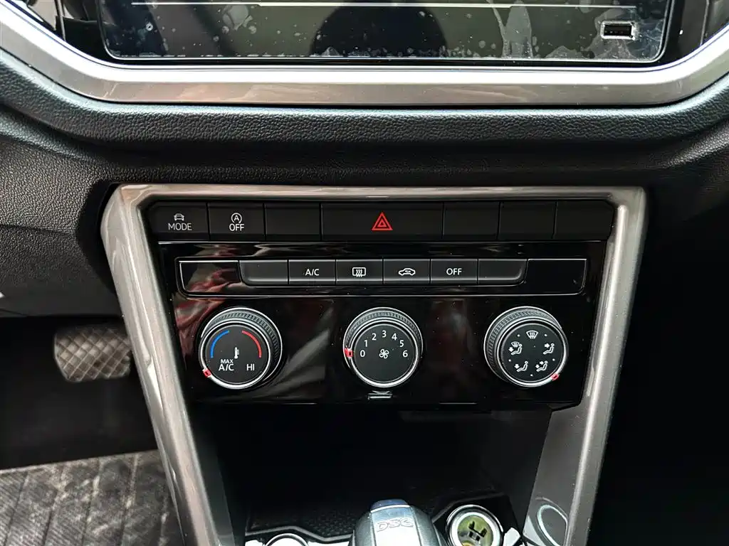 Volkswagen T-ROC 2022 280TSI DSG 2WD Elite PLUS фото 18