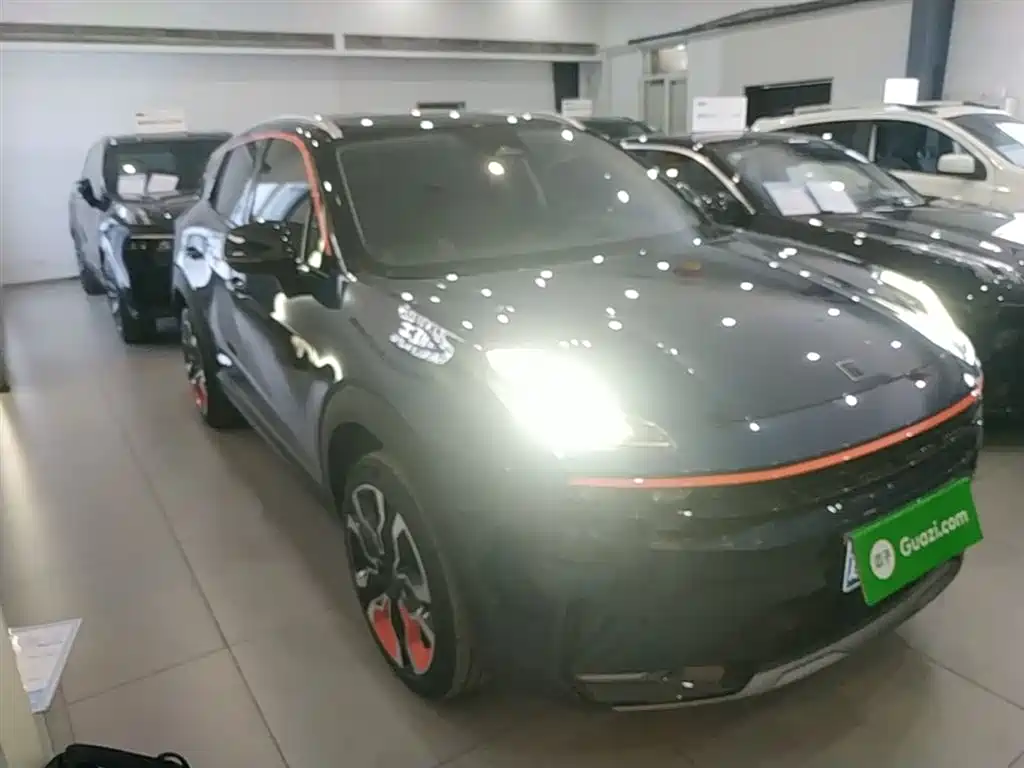 Lynk & Co 06 2020 1.5T Halo фото 4
