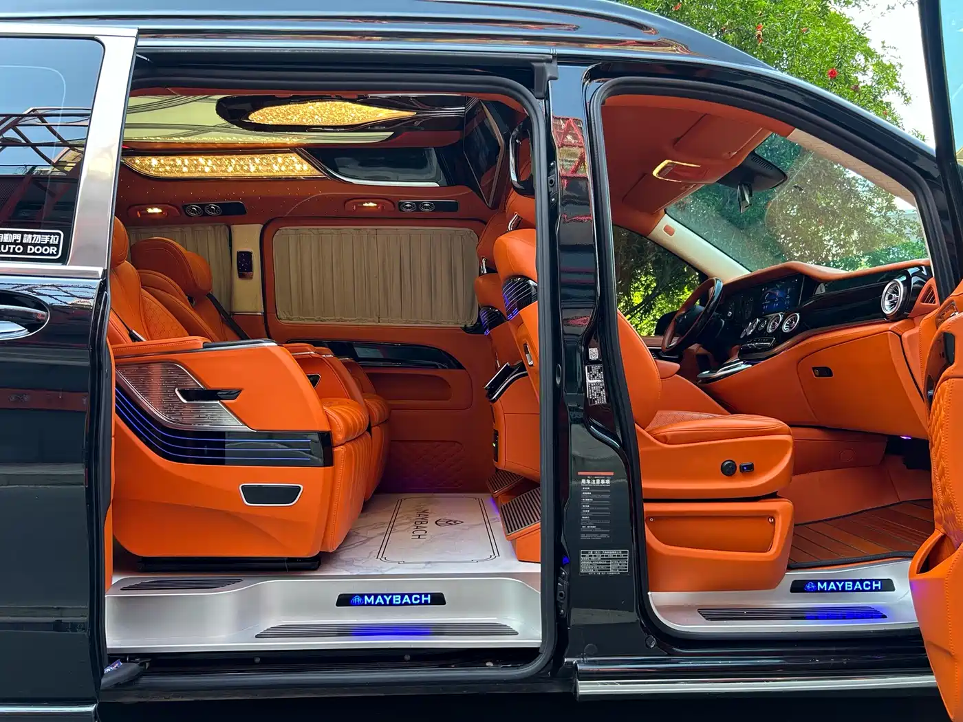 Mercedes-Benz Vito 2023 2.0T Business 7-Seater фото 8