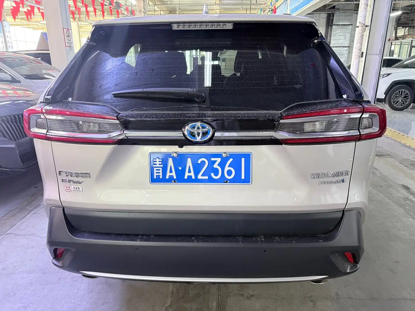 Toyota Wildlander 2024 Hybrid 2.5L E-CVT FWD Luxury PLUS Edition фото 21