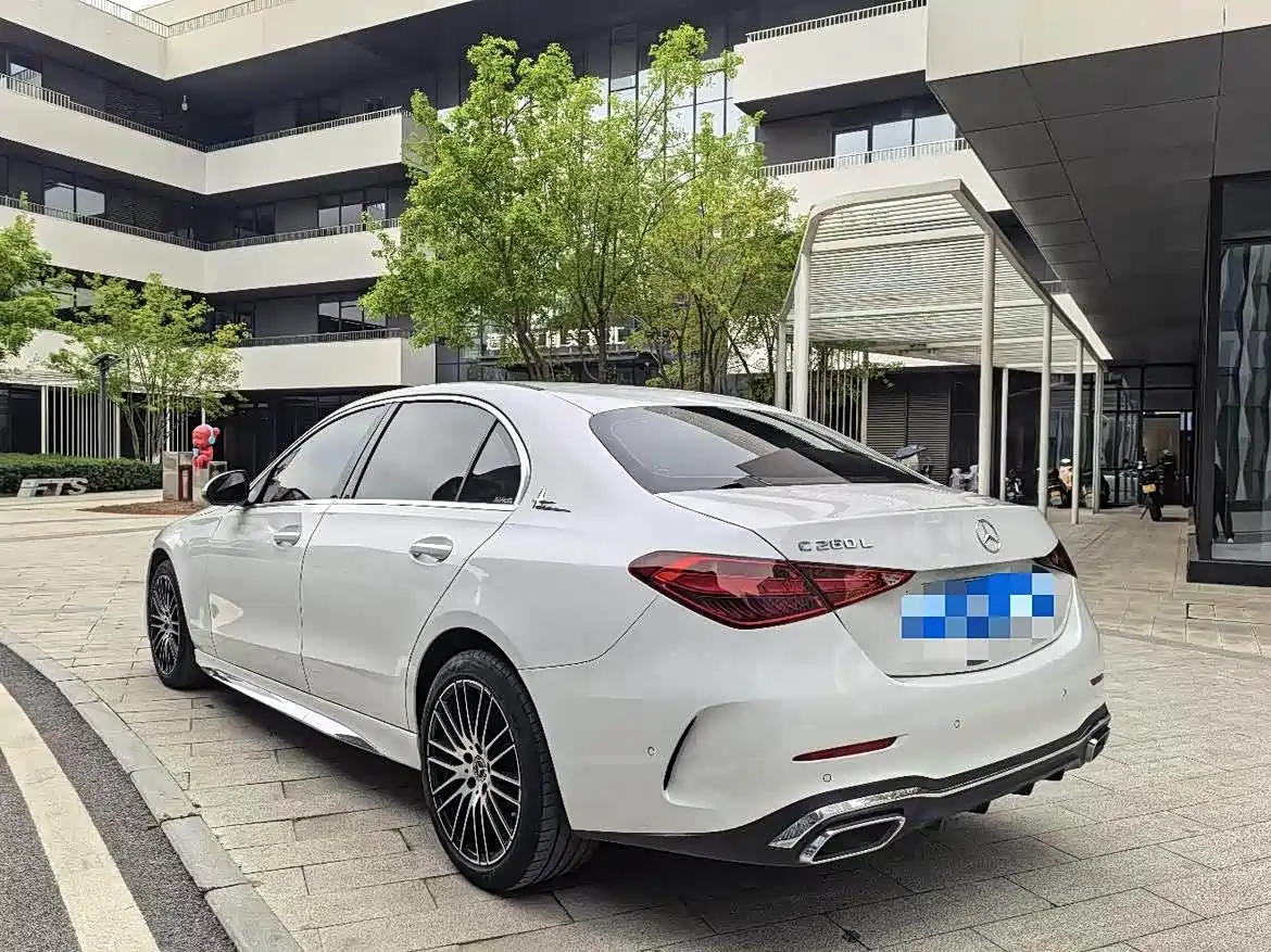 Mercedes-Benz C-Class 2023 Facelift C 200 L Sport Edition фото 9