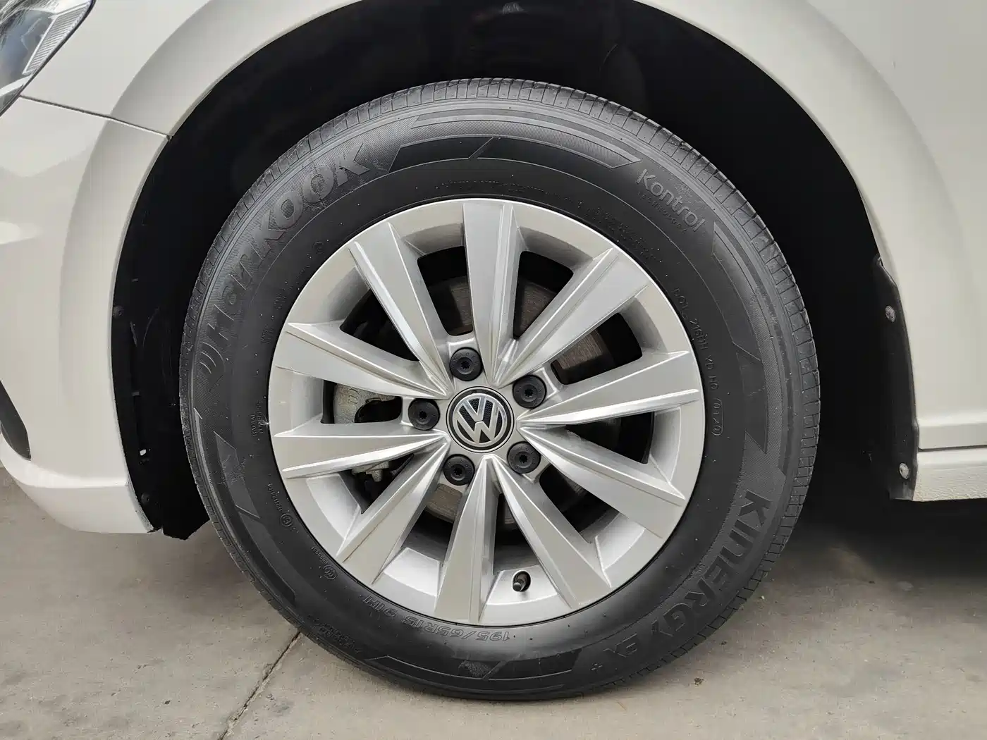 Volkswagen Lavida 2019 1.5L Automatic Trend Edition China VI фото 12