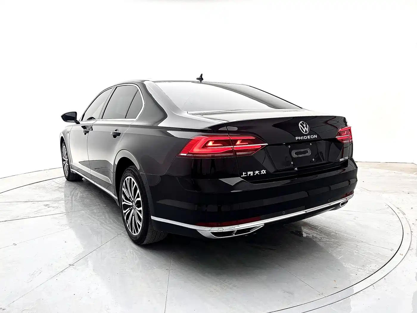 Volkswagen Phideon 2021 380TSI Luxury Edition фото 4