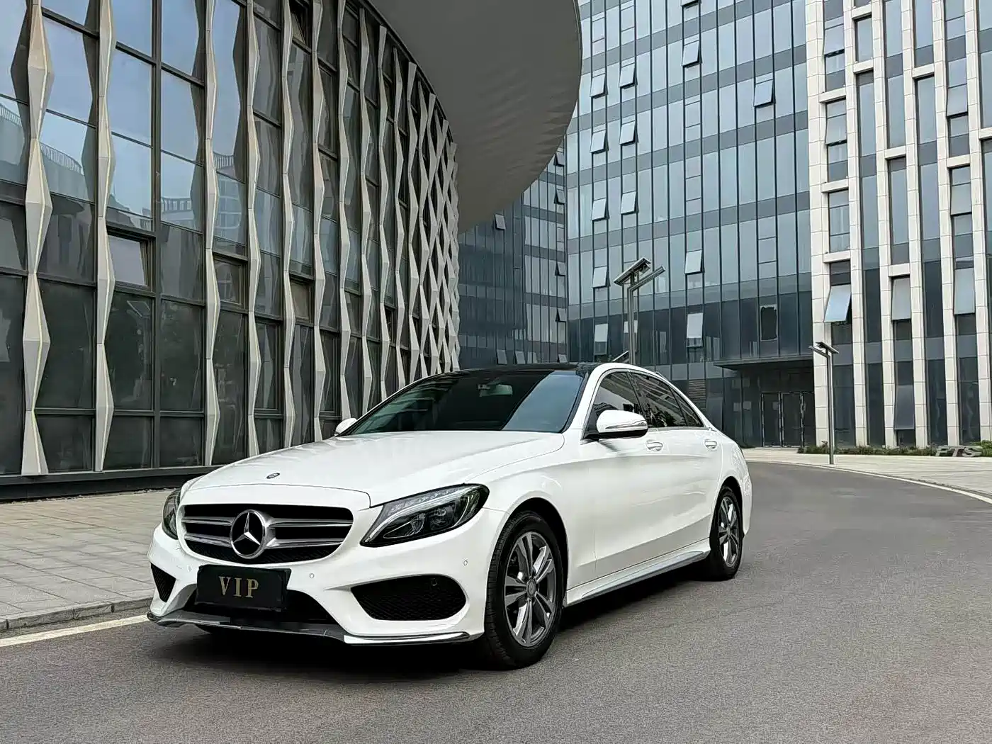 Mercedes-Benz C-Class 2017 C 200 L Sport