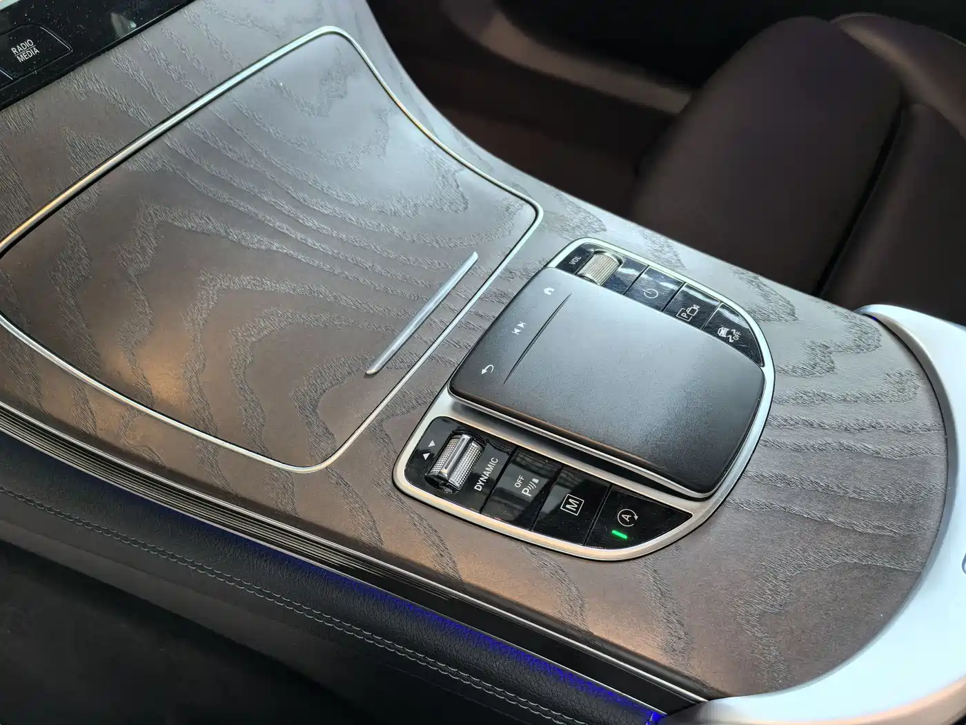 Mercedes-Benz GLC 2021 GLC 260 L 4MATIC Luxury фото 12