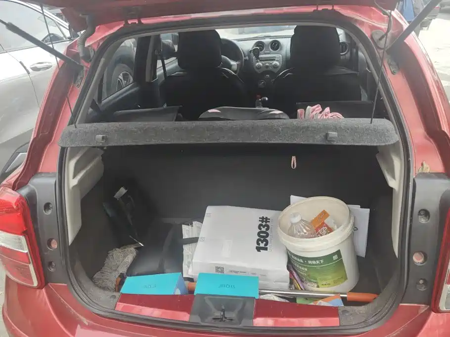 Nissan March 2015 2010 1.5L Automatic Easy Shine Edition