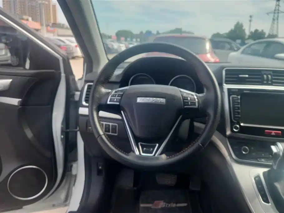 Haval M6 2018 1.5T DCT 2WD Elite фото 15