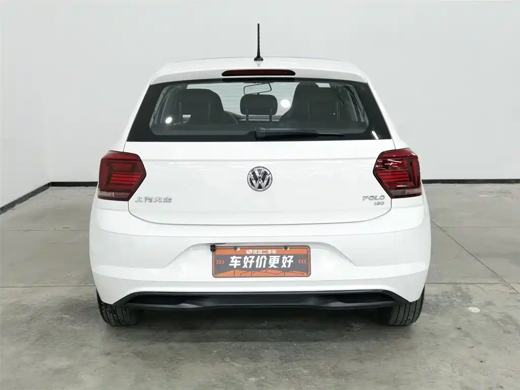 Volkswagen Polo 2019 Plus 1.5L Automatic Panorama Enjoyment Edition фото 4