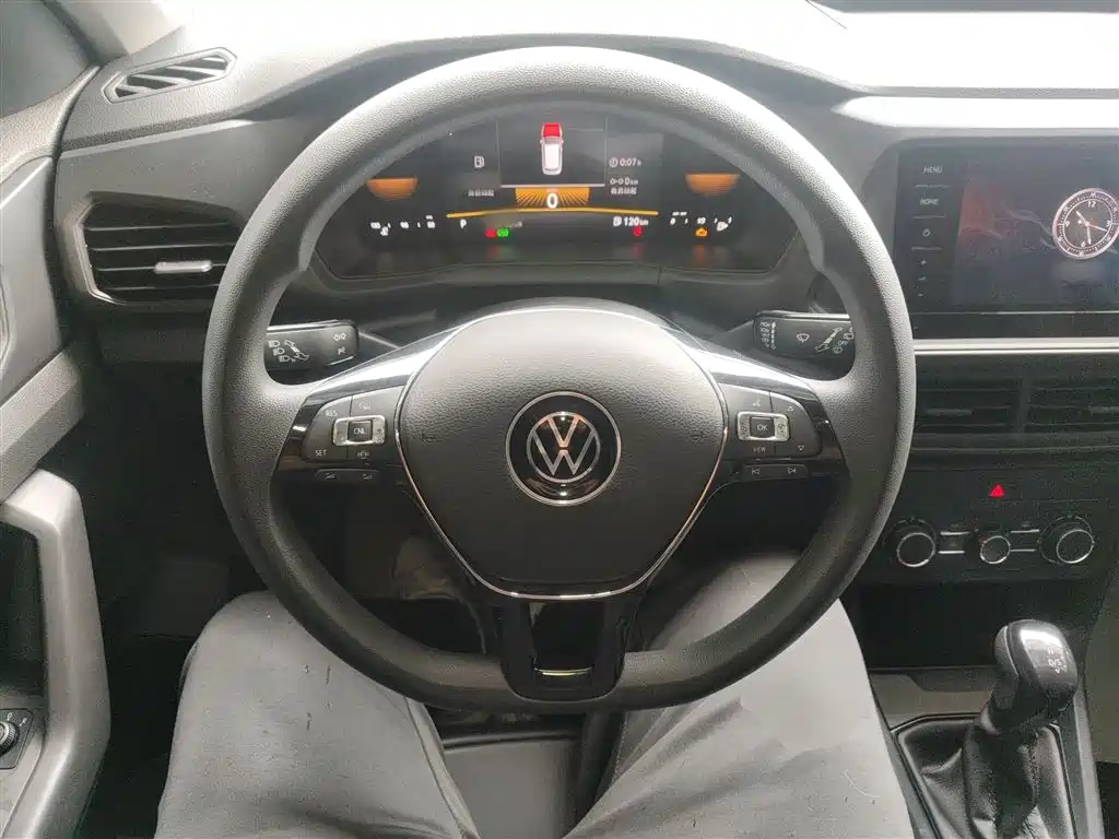 VOLKSWAGEN TU KAI