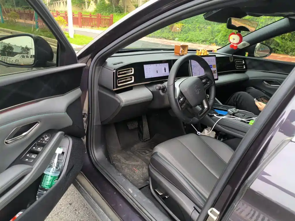 BYD Qin L 2025 DM-i Smart Drive 80KM Premium фото 14