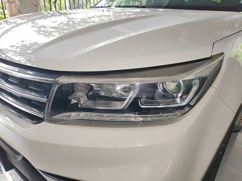 Dongfeng Fengxing Jingyi X5 2017 2017 Power Enjoy Series 1.5T Manual Exclusive