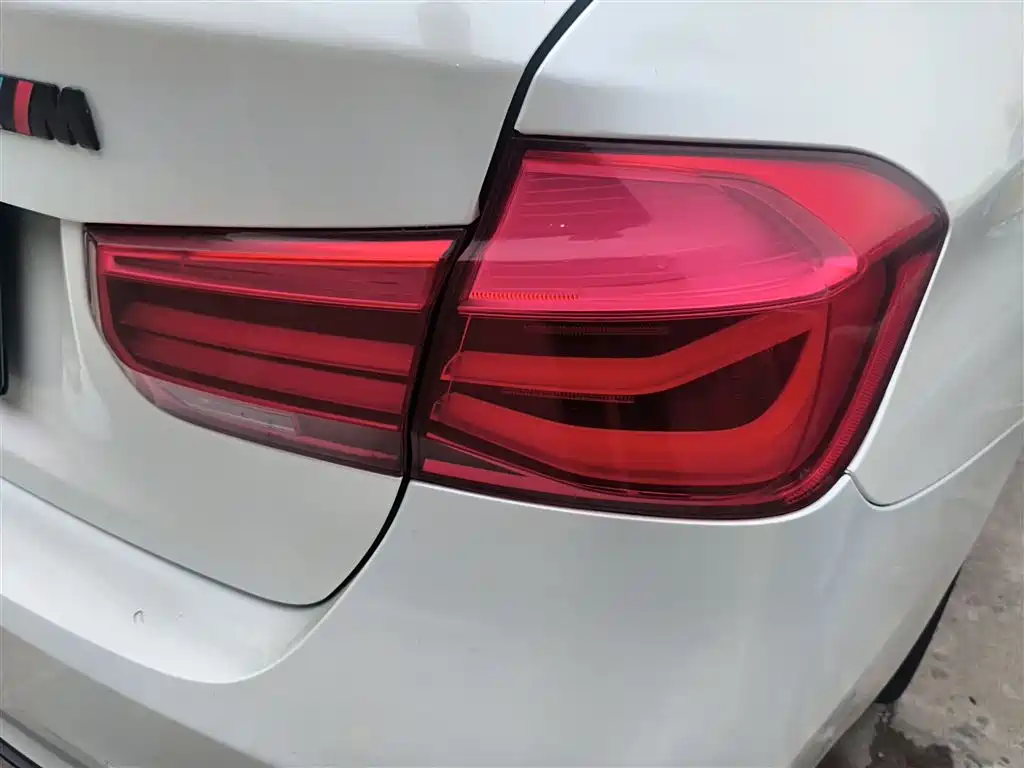 BMW 3 Series 2016 328i M Sport фото 8