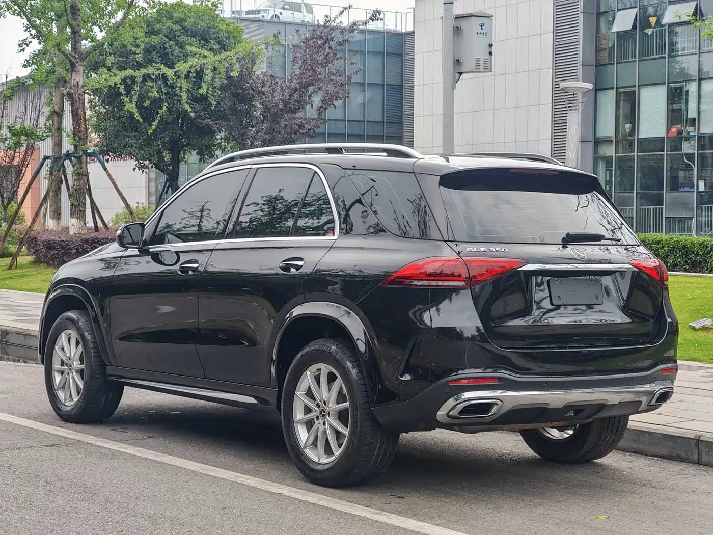 Mercedes-Benz GLE 2021 GLE 350 4MATIC Fashion фото 5