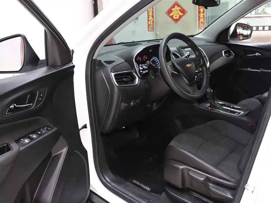 Chevrolet Equinox 2019 535T Auto Frontier Edition China V фото 8