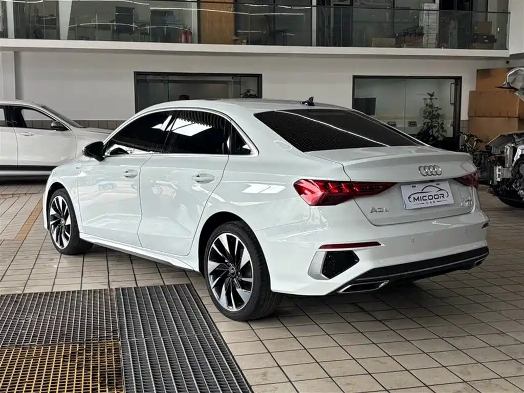 Audi A3 2023 Facelift A3L Limousine 35 TFSI Fashion Sport фото 4
