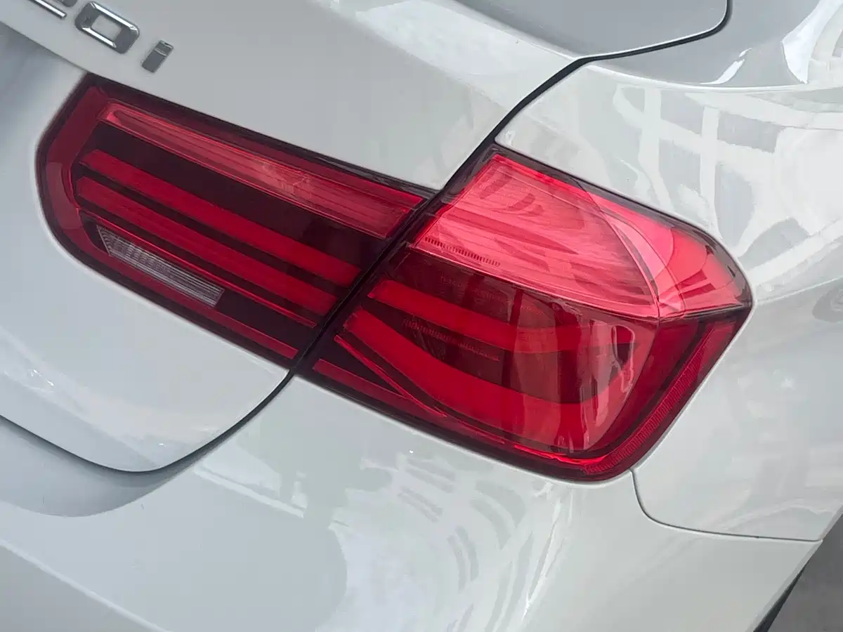 BMW 3 Series 2019 320i M Sport Package фото 7