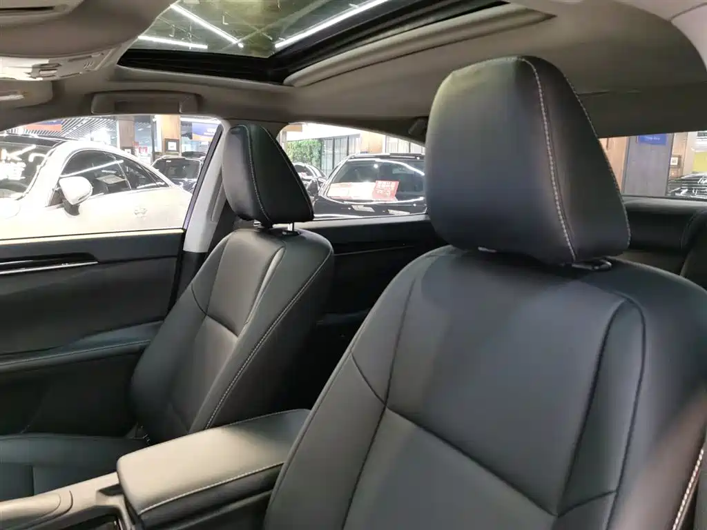 Lexus ES 2014 300h Elite Edition фото 6