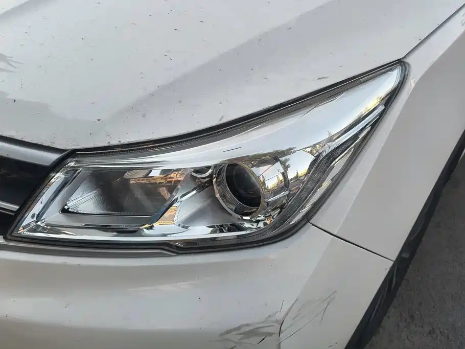 Photo 5 - Baojun 730